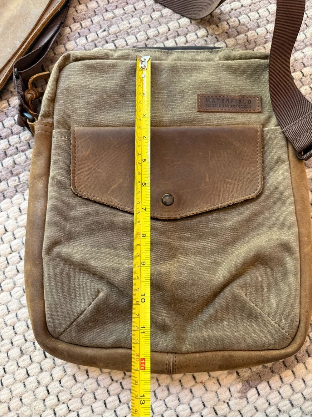 WaterField Designs Bolt Crossbody laptop bag